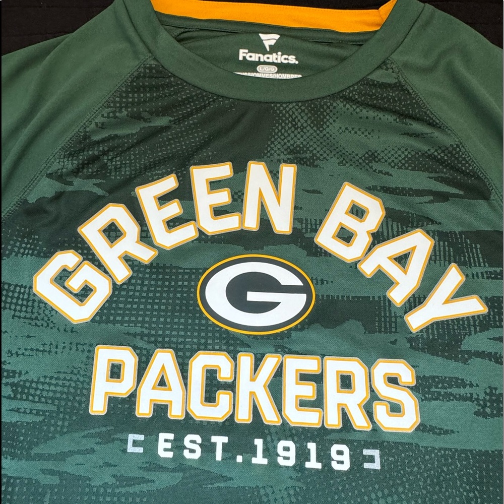 Green Bay Packers Fanatics football shirt